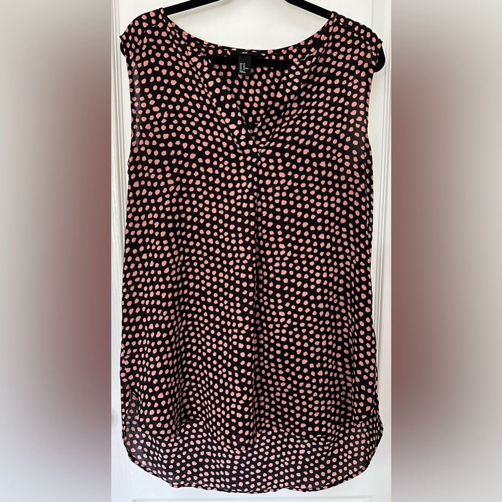 H&M Women Size 10 Sleeveless Black Casual Dress Pink Polka Dots Hi Low Hem
